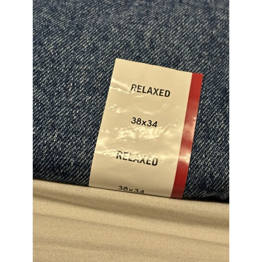 SIGNATURE Levi Strauss Gold-NWT-Women's Relaxed Flex Denim Blue Jeans-Size 38x34